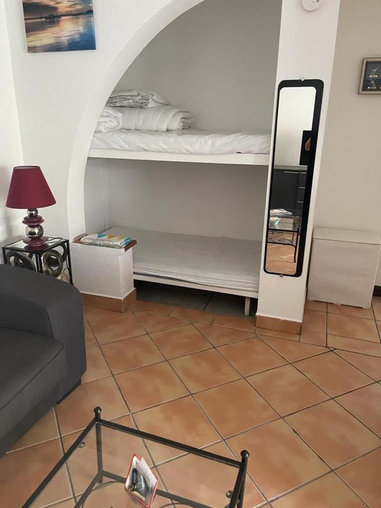 Au Reveil Des Cigales Hotel Saint Aygulf Bagian luar foto