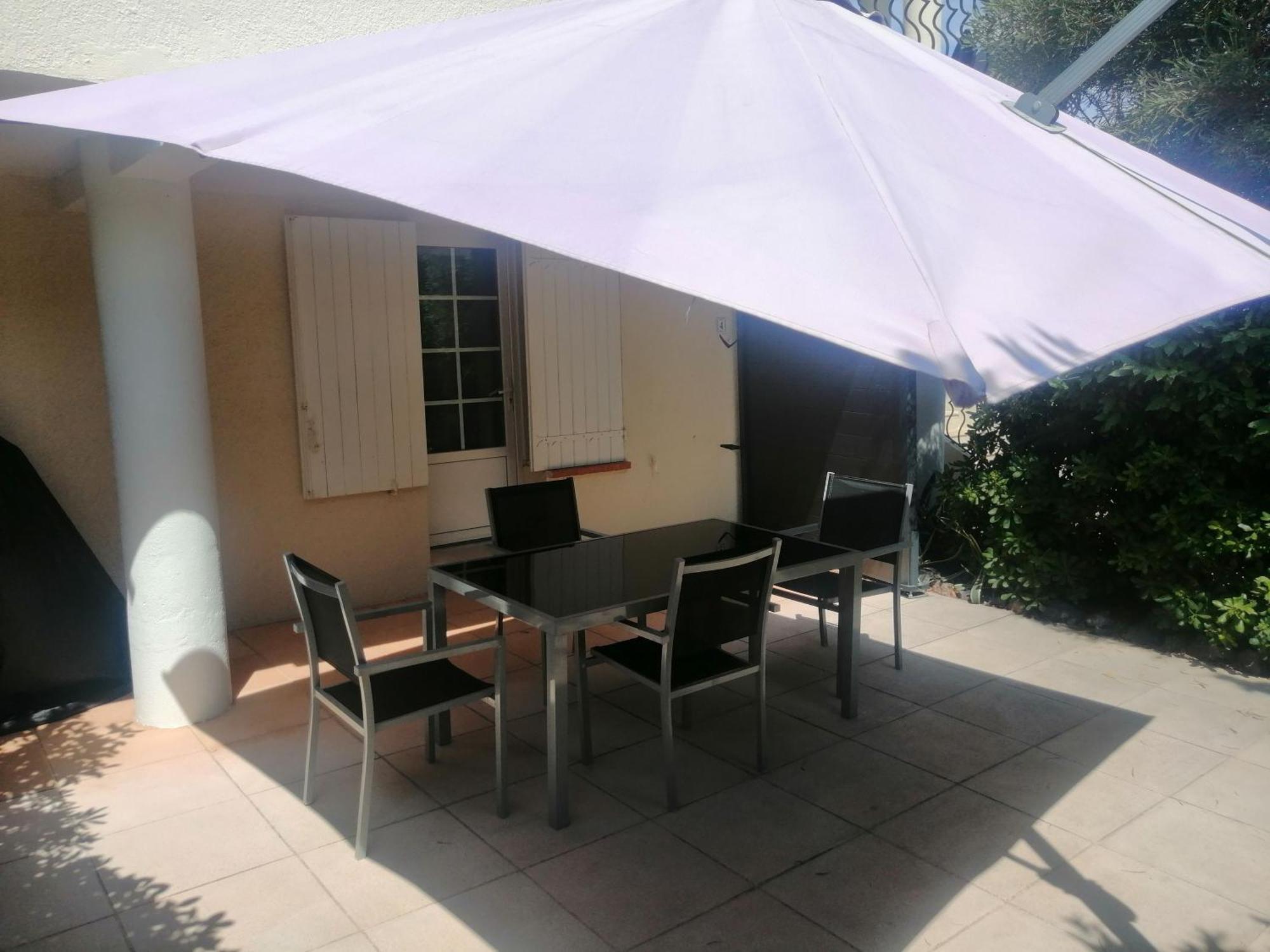 Au Reveil Des Cigales Hotel Saint Aygulf Bagian luar foto
