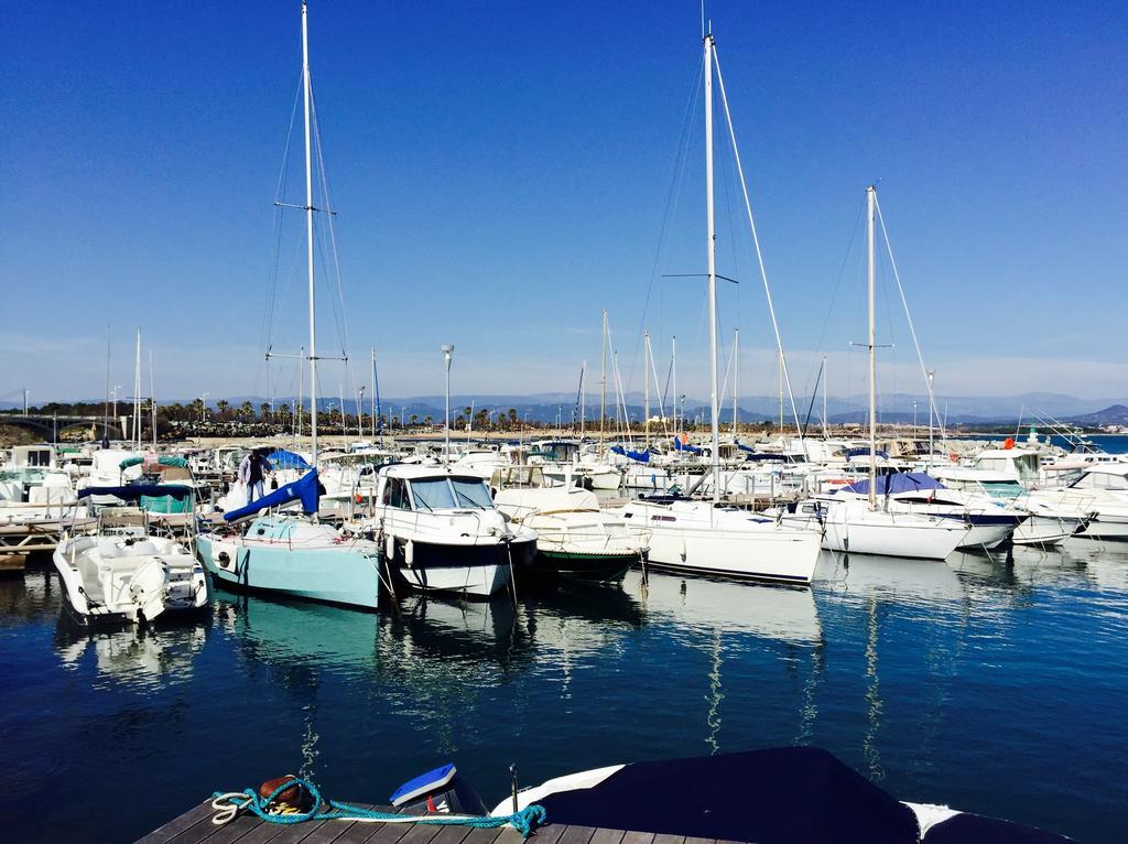 Au Reveil Des Cigales Hotel Saint Aygulf Bagian luar foto
