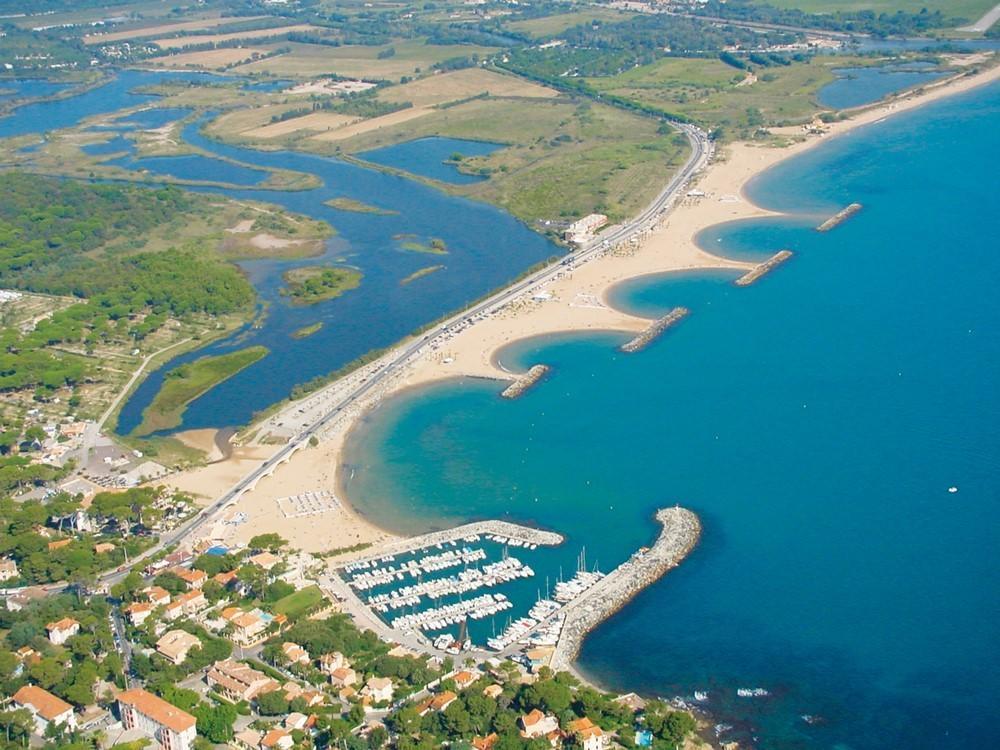 Au Reveil Des Cigales Hotel Saint Aygulf Bagian luar foto